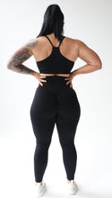Load image into Gallery viewer, Black Scrunch Bum Leggings