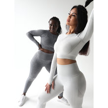 Load image into Gallery viewer, Light Grey Long Sleeve Crop Top
